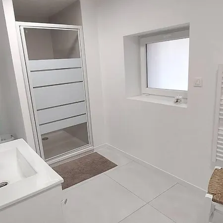 Bel Tout Equipe Pour 2 Personnes Appartement *