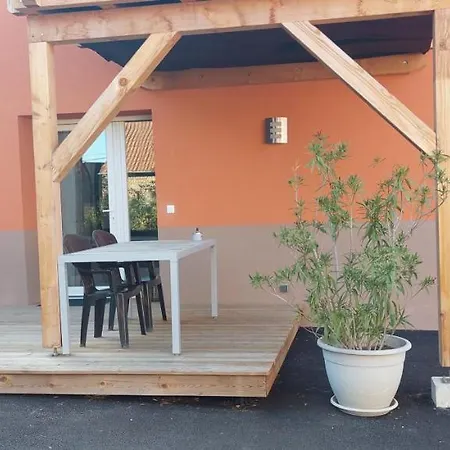 Bel Tout Equipe Pour 2 Personnes Appartement